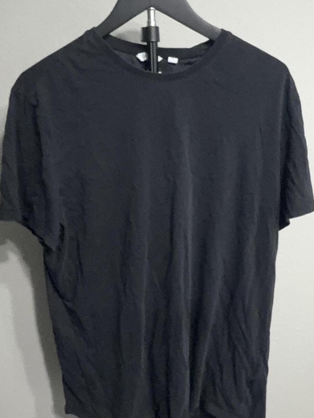 Calvin Klein Women's Black and Grey Tshirt